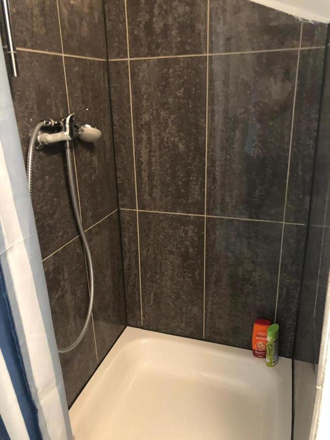 Bescheidene Untergeschoss Wohnung In Guter Lage. Kolonia Zewnętrze zdjęcie